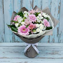 Букет цветов из:  Герберы, Альстромерии и Хризантемы в Советске Кировской области