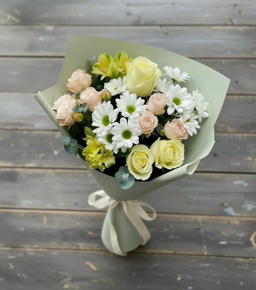 Букет цветов из: Альстромерии, Розы и Хризантемы в Советске Кировской области