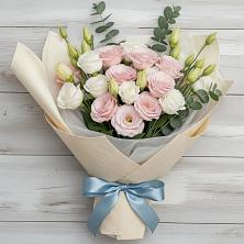 Букет цветов из:  Лизиантусы в Советске Кировской области
