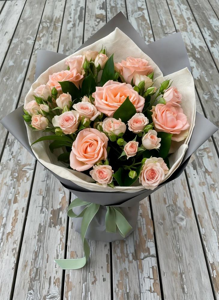 Букет цветов из: Розы в Советске Кировской области