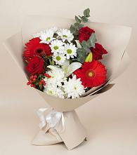 Букет цветов из:  Розы, Хризантемы, Герберы и Лилии в Советске Кировской области