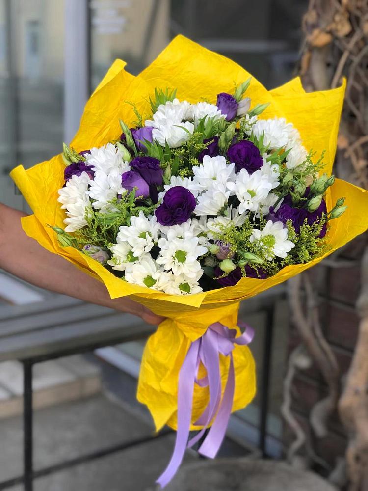 Букет цветов из: Ирисы, Хризантемы и Ромашки в Советске Кировской области
