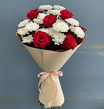 Букет цветов из:  Розы и Хризантемы в Советске Кировской области