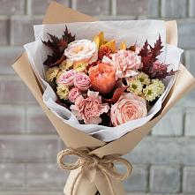 Букет цветов из:  Гвоздики, Хризантемы и Розы в Советске Кировской области