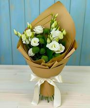 Букет цветов из:  Хризантемы и Лизиантусы в Советске Кировской области