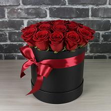 Цветочная композиция из Розы в шляпной коробке в Советске Кировской области