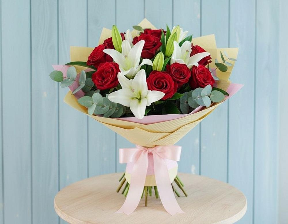 Букет цветов из: Лилии и Розы в Советске Кировской области